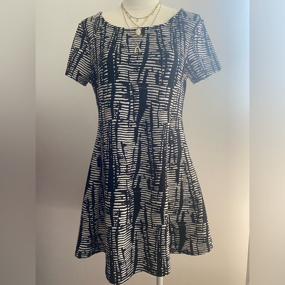 LONG TOP NWOT - Picture 2 of 3